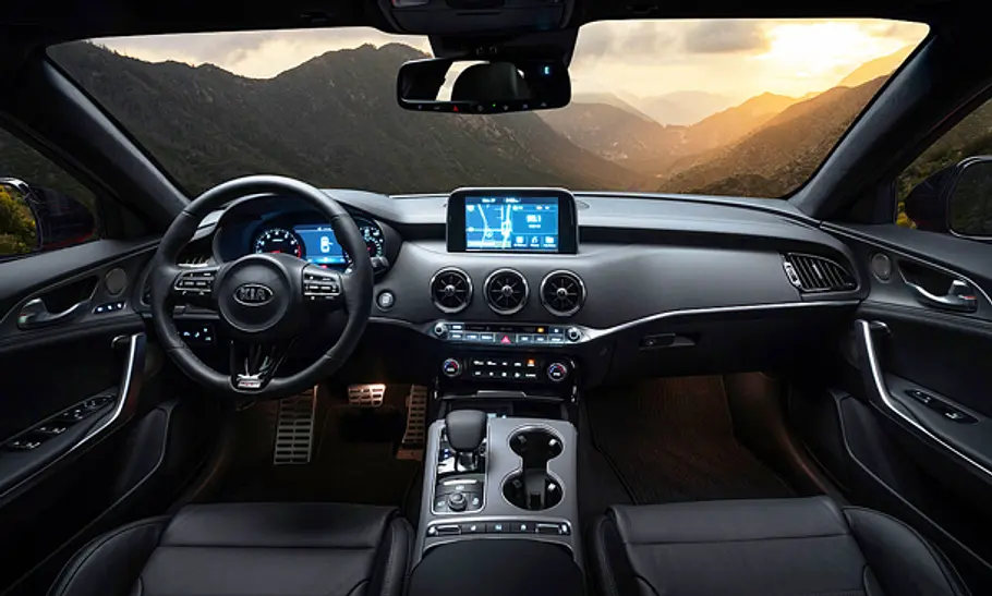 Kia Stinger (2017) Kia Stinger (2017)