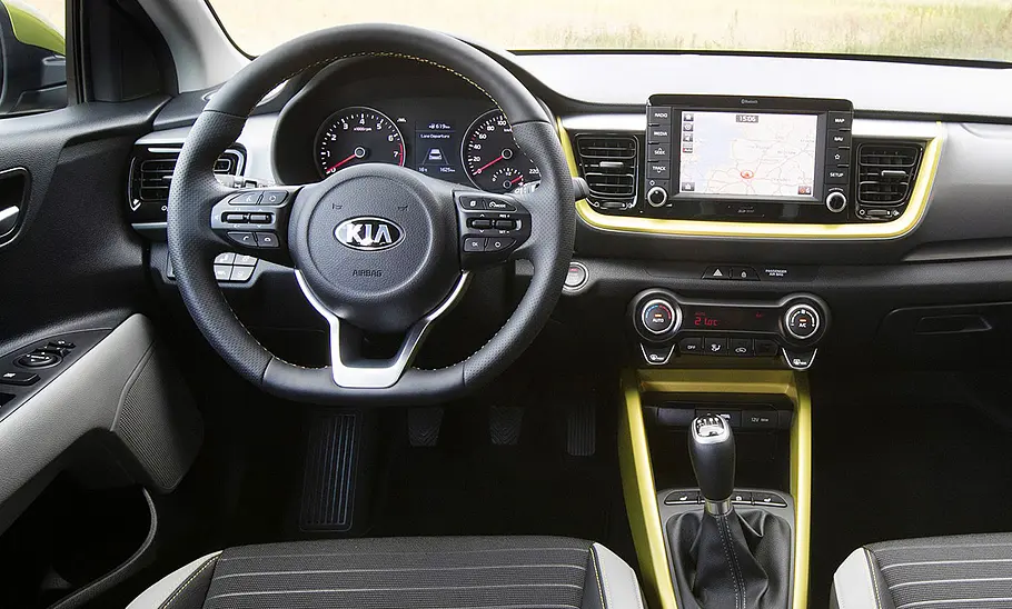 Das Cockpit des Kia Stonic (2017).
