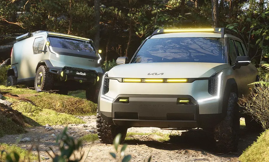 Das Foto zeigt in einer Außenansicht den E-Van und eine SUV-Studie, die auf derselben Plattform steht.