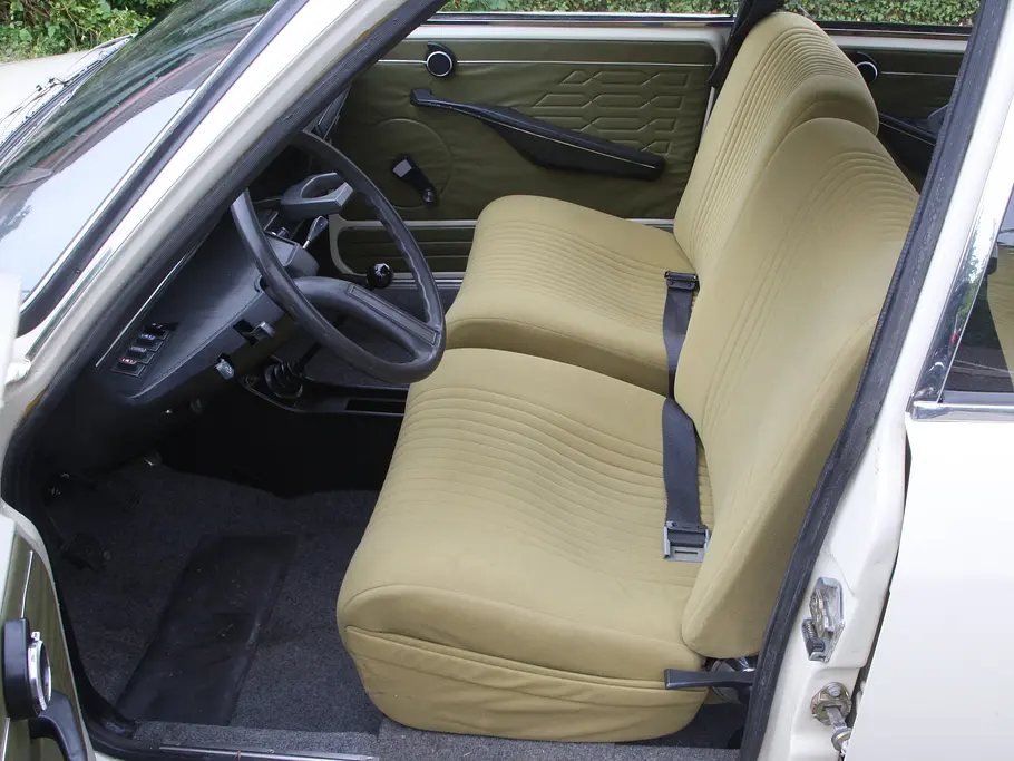 Klassiker Youngtimer Citroën GS Interieur Sitze