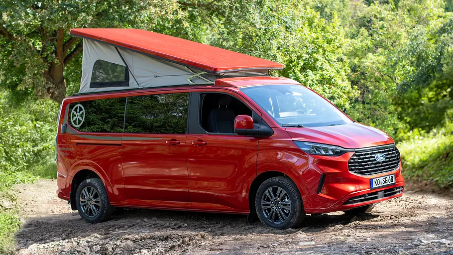 Der Karmann Duncan 550 statisch von schräg vorne rechts mit geöffnetem Aufstelldach.