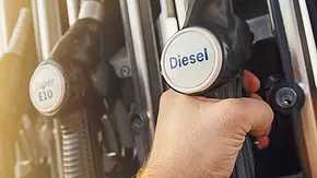 Kostenvergleich: Benzin, Diesel & Strom - Foto: BauerStock/AUTO ZEITUNG