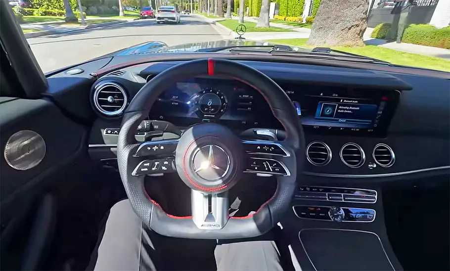 Das Cockpit des Kugel 600.