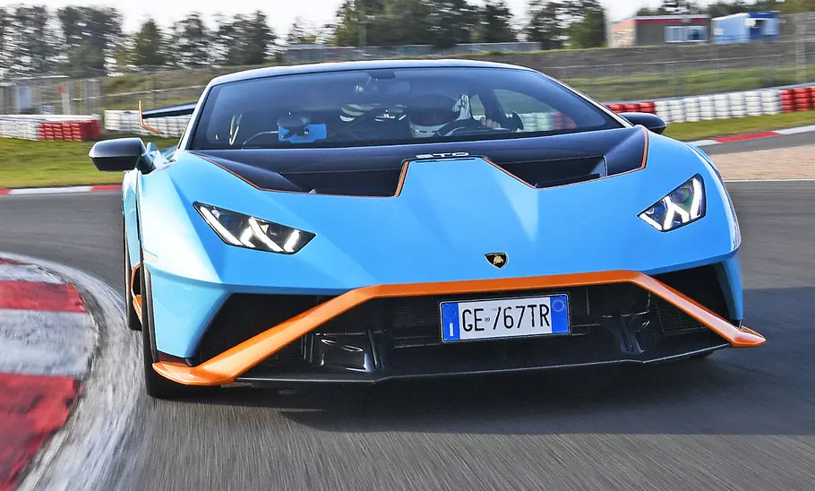 Lamborghini Huracán STO