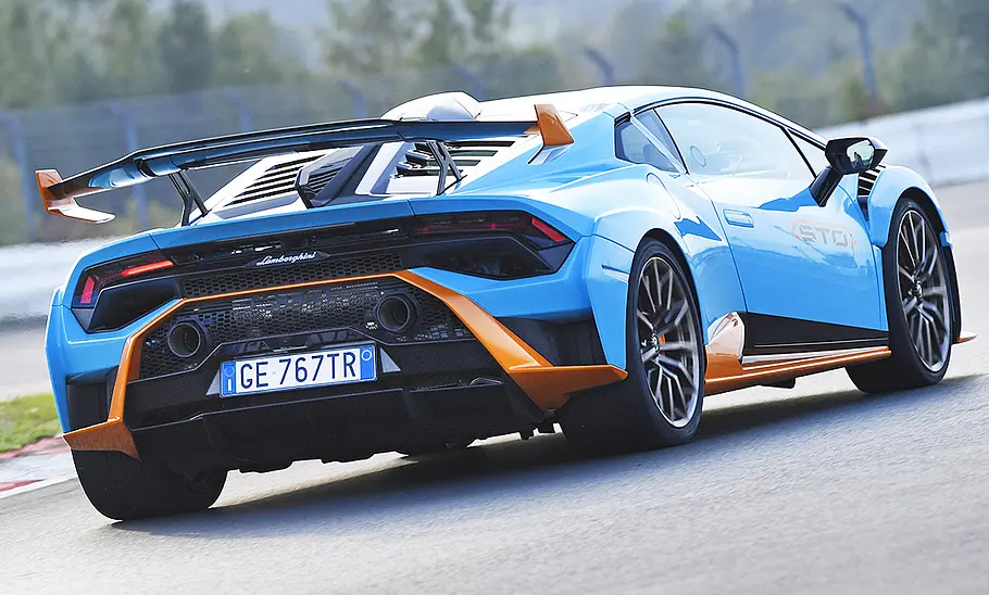 Lamborghini Huracán STO