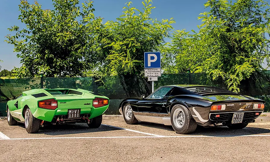 Lamborghini Miura SV/Countach LP400