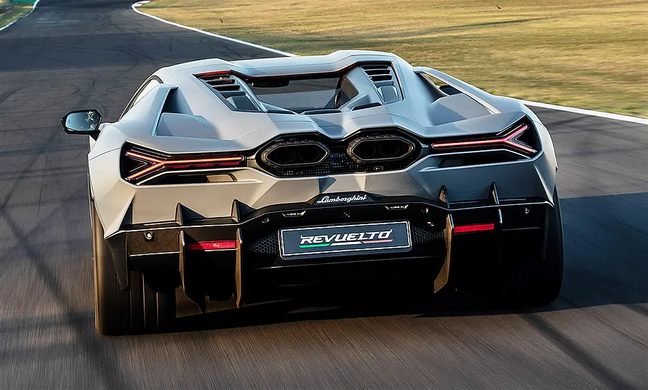 Lamborghini Revuelto (2023)
