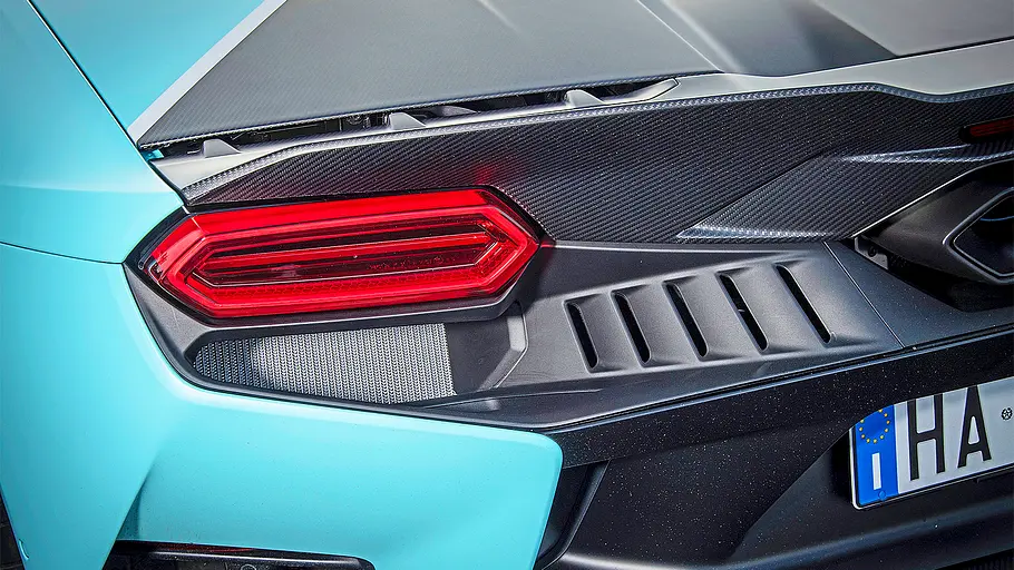 Detailansicht der Heckleuchten vom Lamborghini Temerario.