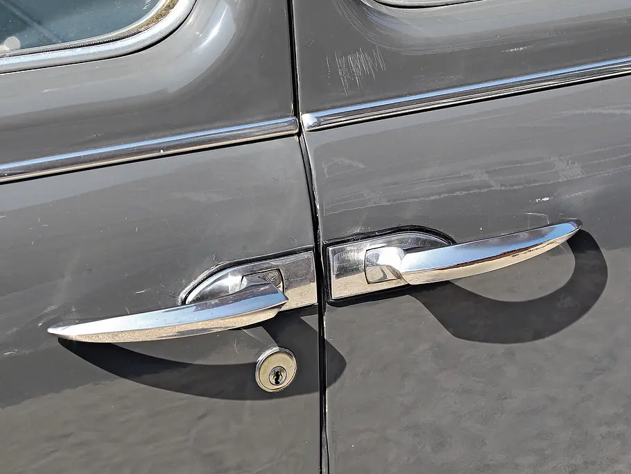 Lancia Appia Bilder technische Daten Limousinen Oldtimer Vergleich Türgriffe