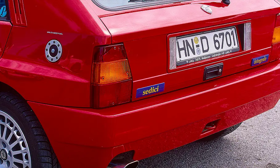 Lancia Delta Integrale Das Heck des Lancia Delta Integrale.