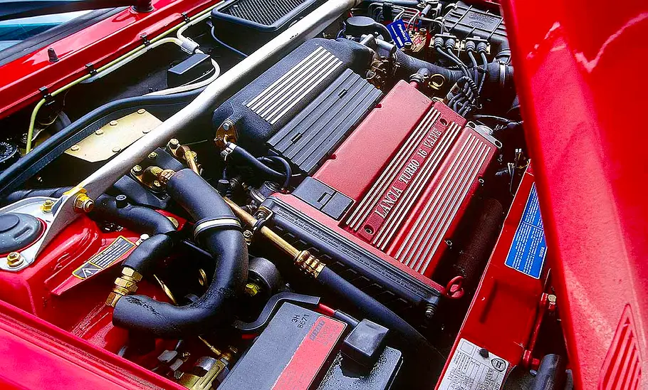 Lancia Delta Integrale Der Motor des Lancia Delta Integrale.