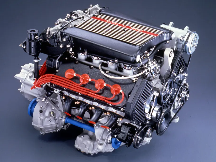 Lancia Thema 8.32 LanciaThema832FerrariV802