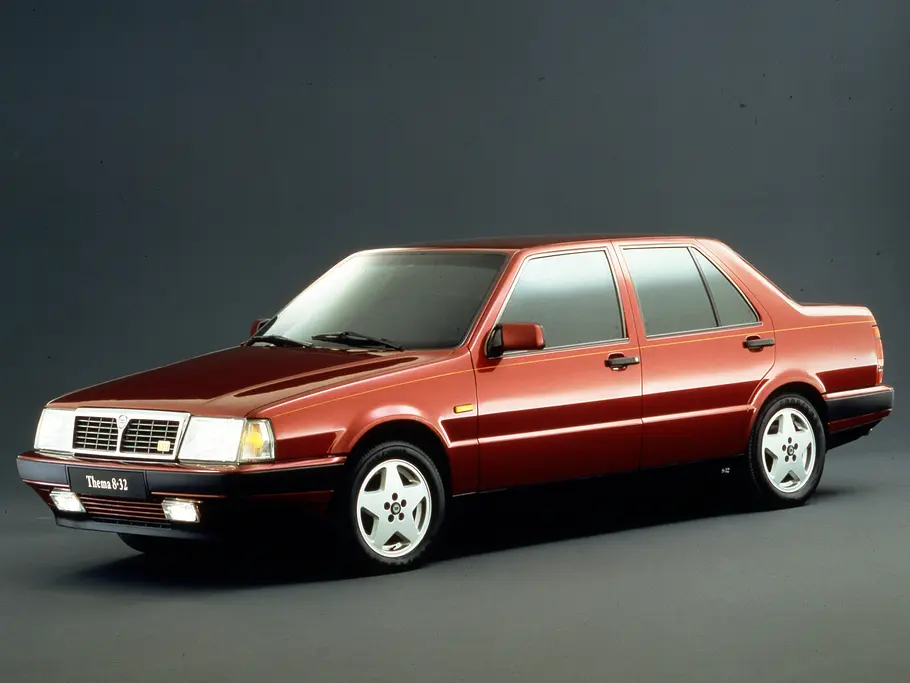 Lancia Thema 8.32 LanciaThema832FerrariV803