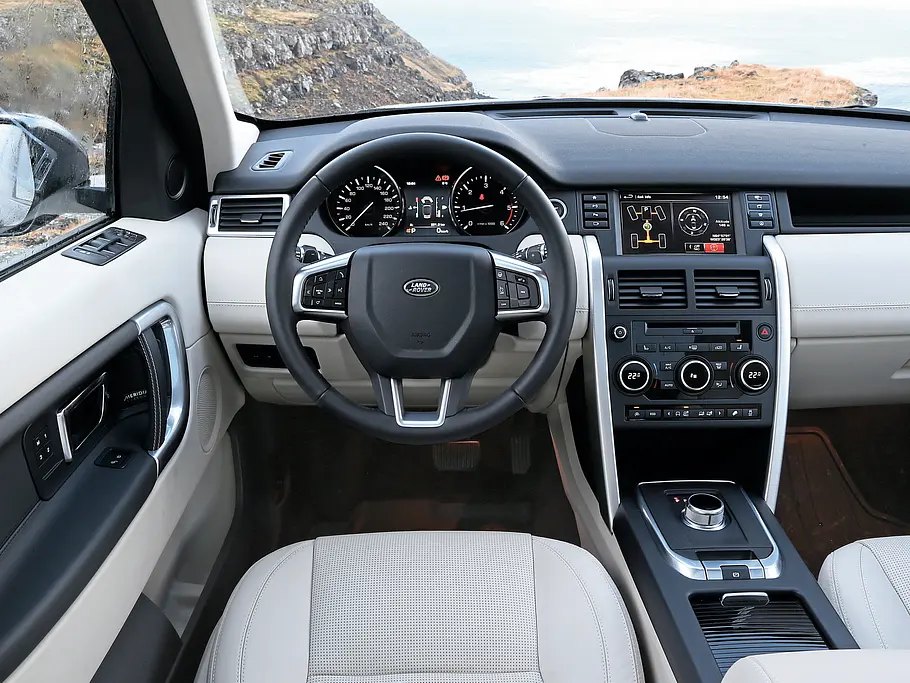 Land Rover Discovery Sport SD4 Test Bilder technische Daten Cockpit