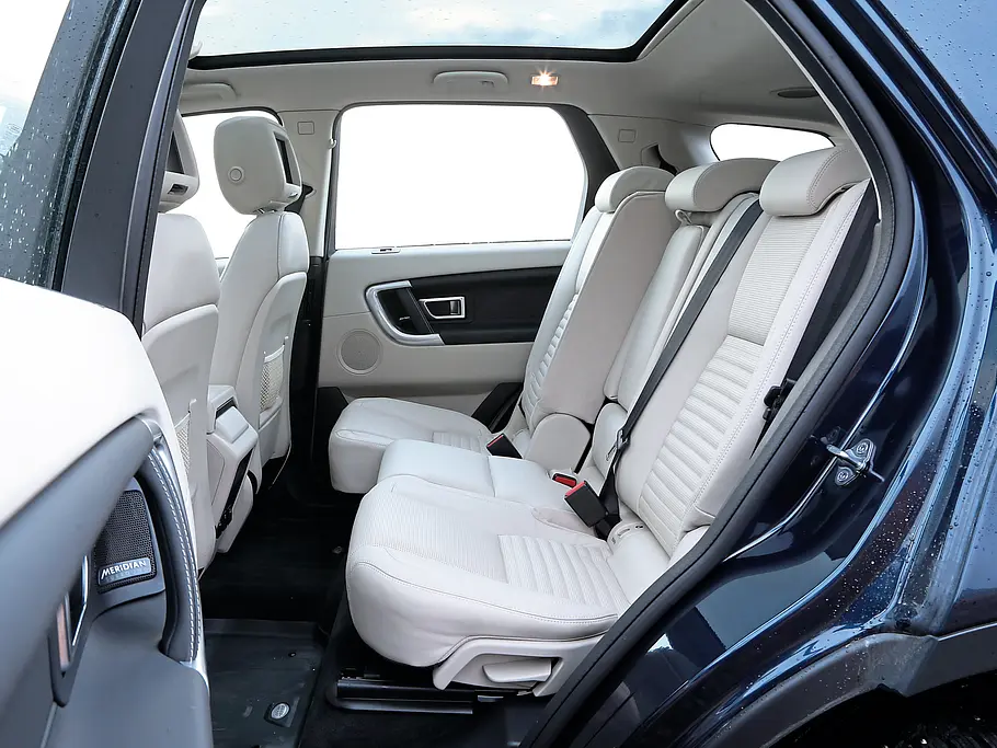 Land Rover Discovery Sport SD4 Test Bilder technische Daten Fond