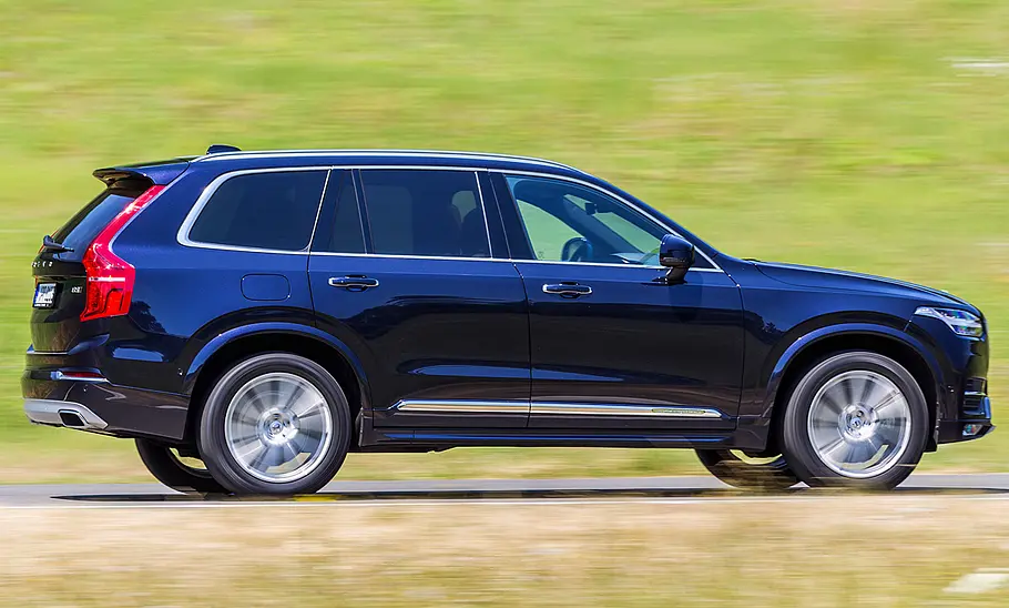 Volvo XC90 Land Rover Discovery