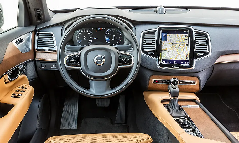 Volvo XC90 Land Rover Discovery