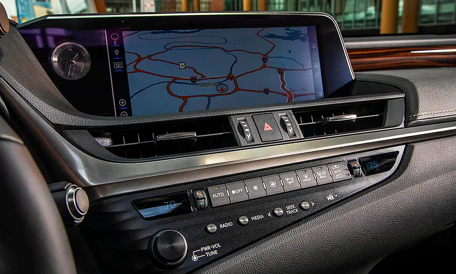 Lexus ES 300h (2018)