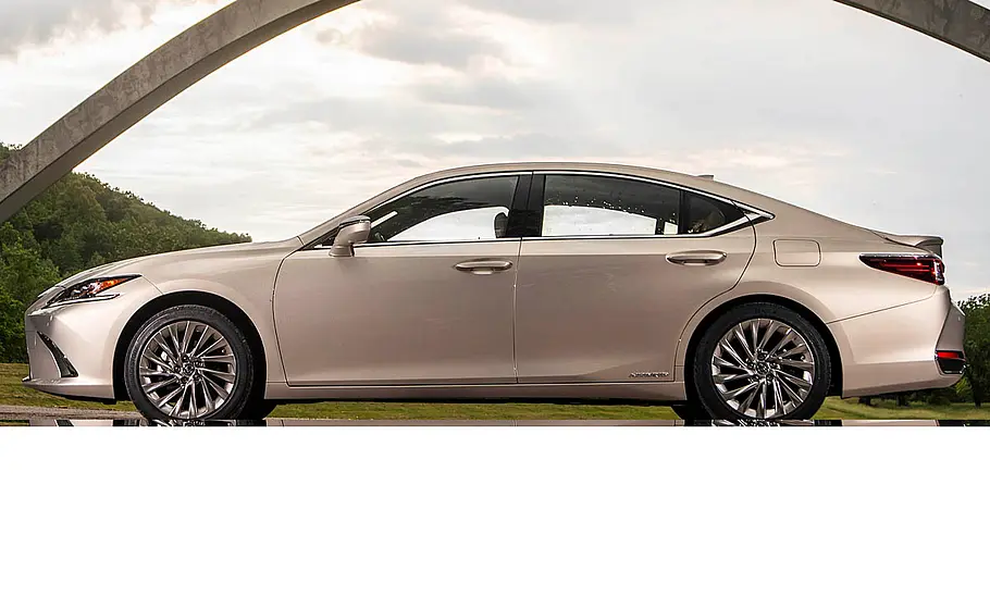 Lexus ES 300h (2018)