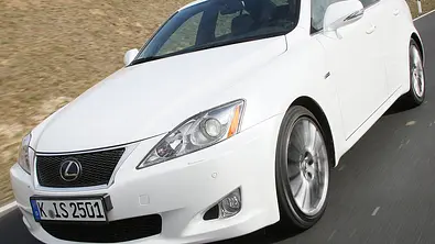 Der neue Lexus IS 250 F Sport erinnert optisch an den IS-F