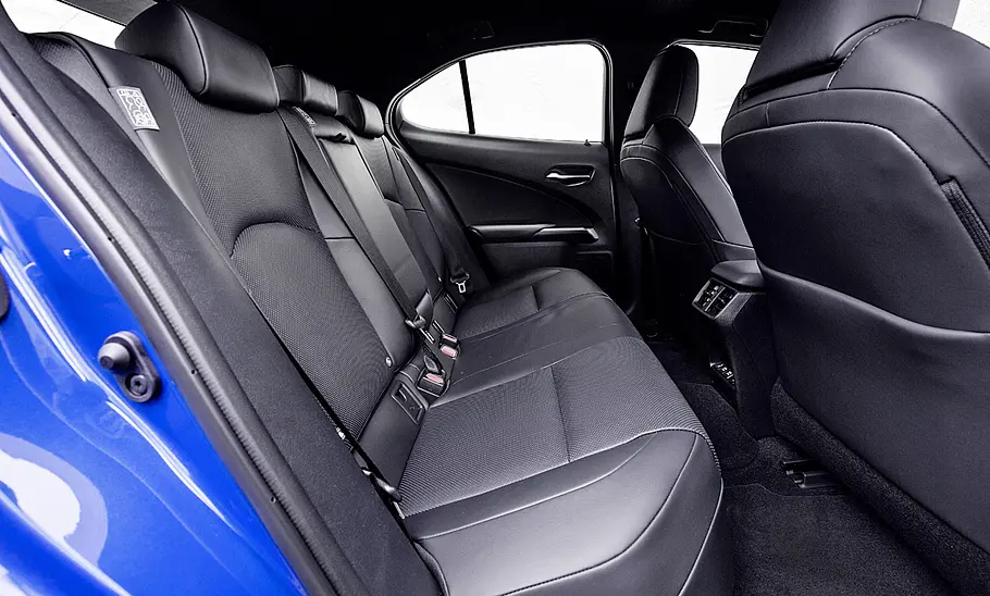 Lexus UX 300e (2020)