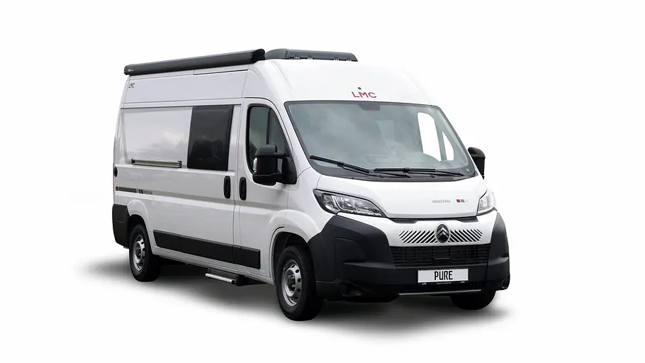 Die Studioaufnahme zeigt den LMC Innovan 600 von schräg vorne.