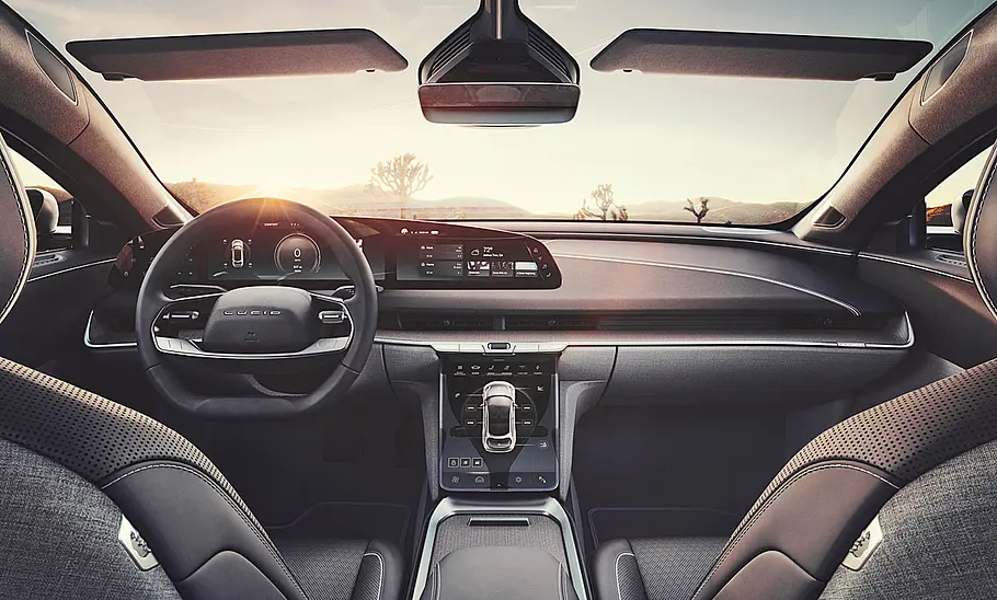 Lucid Air (2023) Lucid Air (2021)