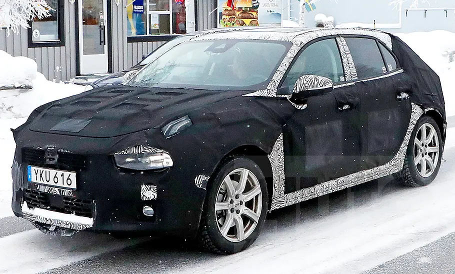 Lynk & Co 04 (2019)