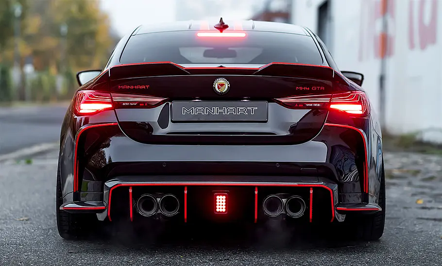 Manhart MH4 GTR II Blick von hinten auf den Manhart MH4 GTR II.