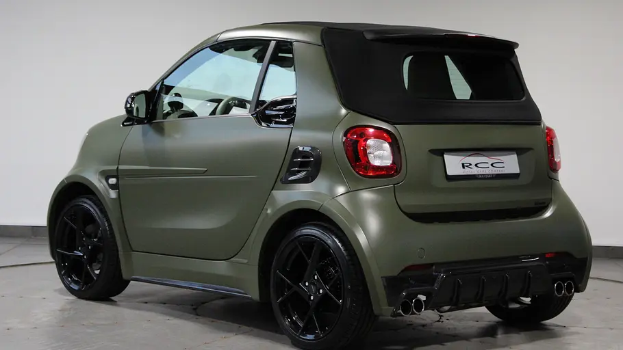 Mansory Smart Fortwo Der Mansory Smart Fortwo stehend von schräg hinten