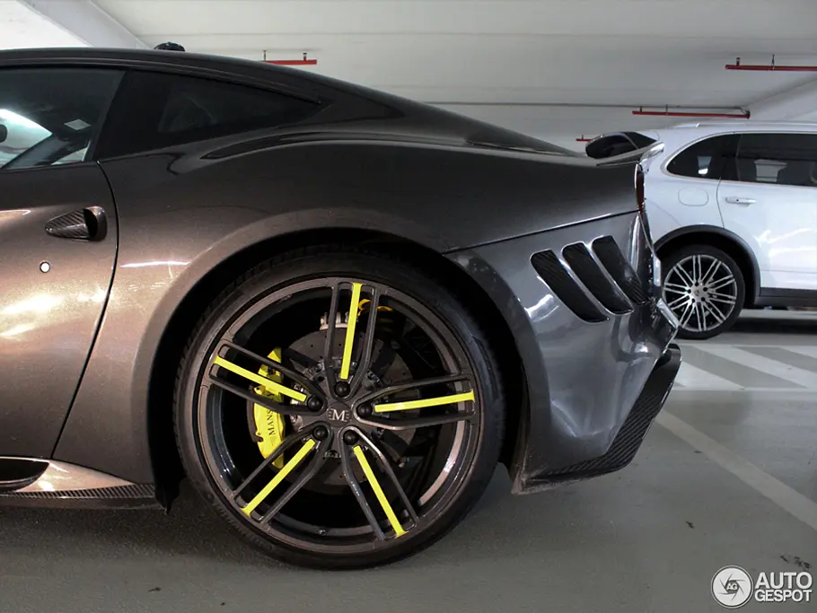 Ferrari F12: Tuning von Mansory