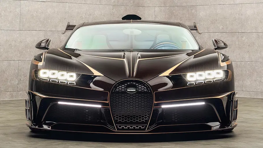 Blick von vorne auf den Mansory Vivere.