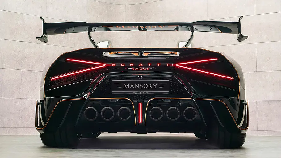 Blick von hinten auf den Mansory Vincero.