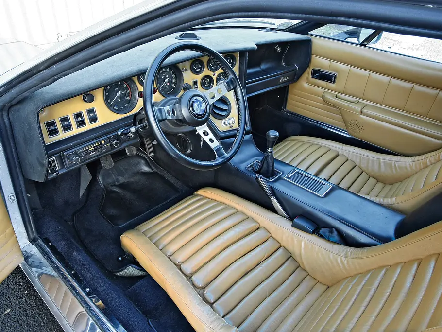 Traumwagen: Maserati Bora & Khamsin Maserati Bora Bilder technische Daten Cockpit