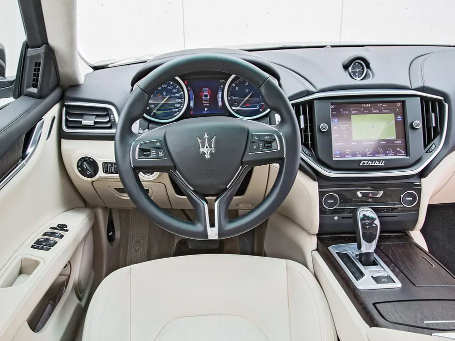 Maserati Ghibli Diesel Test Oberklasse Limousine Bilder