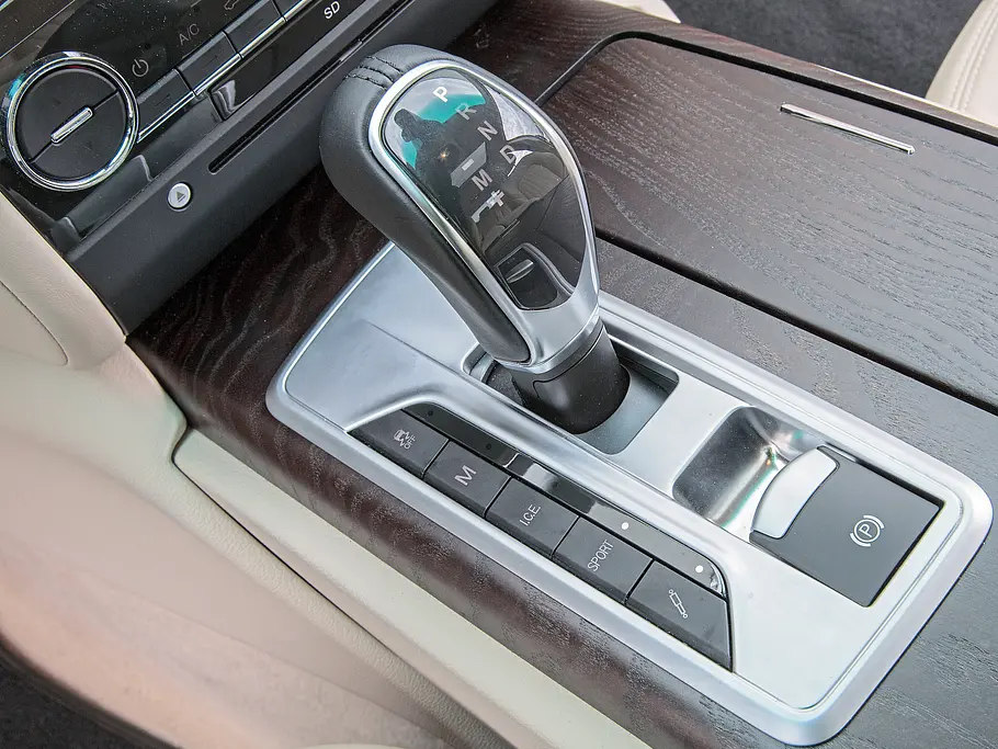 Maserati Ghibli Diesel Test Oberklasse Limousine Bilder