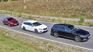 Mazda6 Kombi/Opel Insignia Sports Tourer/VW Passat Variant - Foto: Zbigniew Mazar Mazda6 Kombi/Opel Insignia Sports Tourer/VW Passat Variant - Foto: Zbigniew Mazar