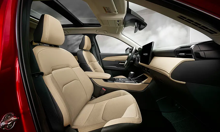 Die vorderen Sitze des Mazda CX-5 (2025).