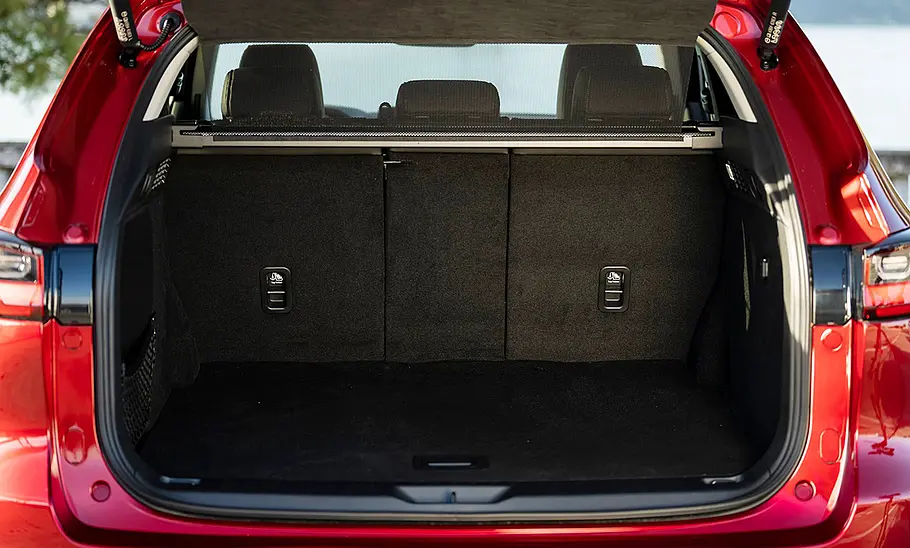 Der Kofferraum des Mazda CX-60.