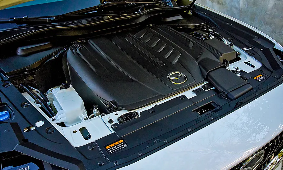 Mazda CX-60 (2025) Der Motor des Mazda CX-60 (2025).