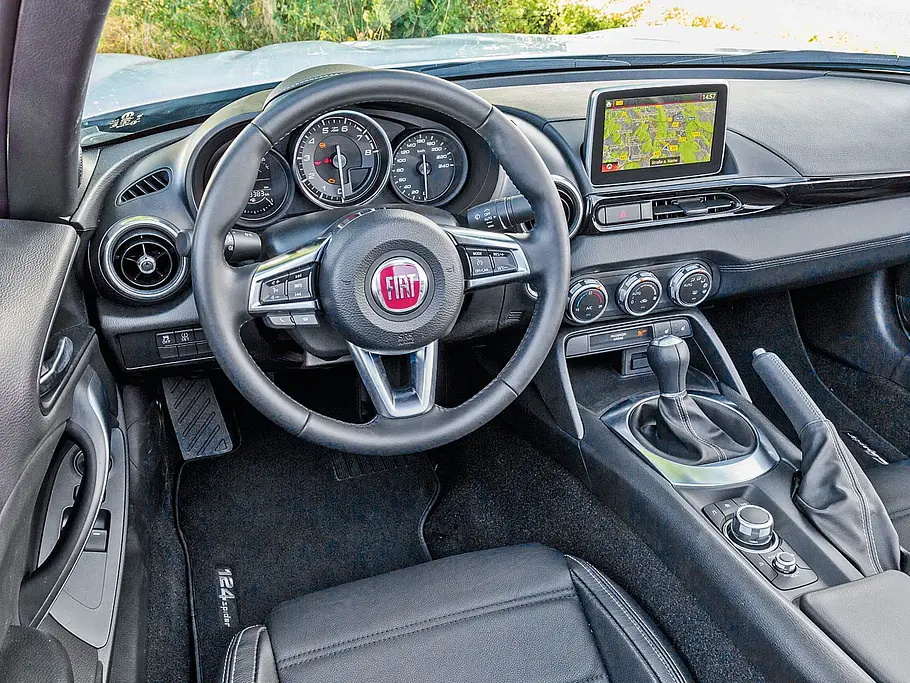 Fiat 124 Spider 1.4 MultiAir Turbo Fiat 124 Spider 1.4 MultiAir Turbo