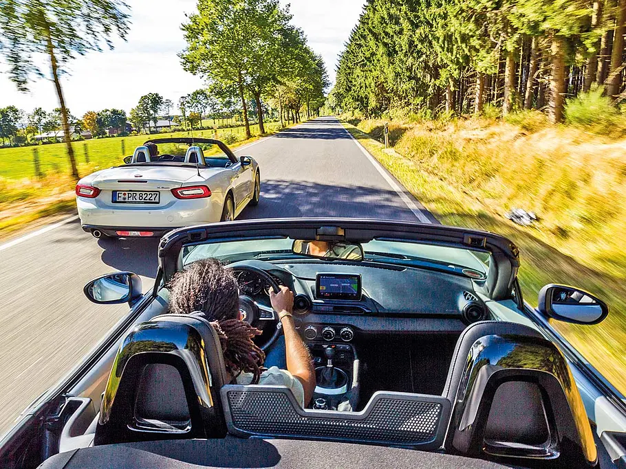 Mazda MX-5 Skyactiv-G 131/Fiat 124 Spider 1.4 MultiAir Turbo Mazda MX-5 Skyactiv-G 131/Fiat 124 Spider 1.4 MultiAir Turbo