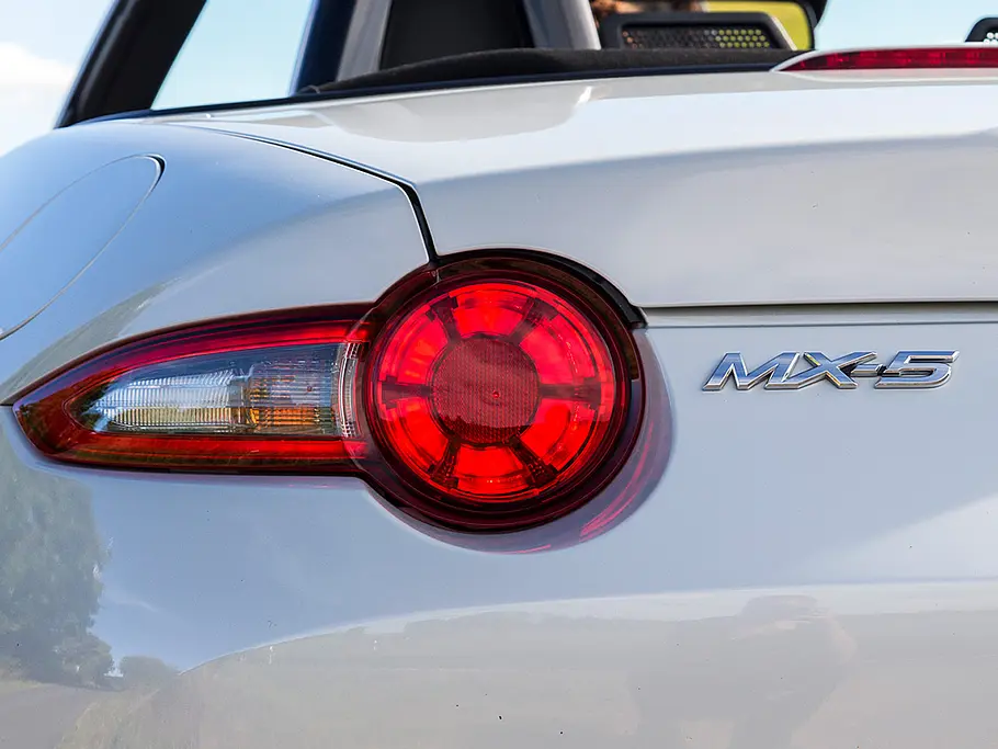 Mazda MX-5 Skyactiv-G 131 Mazda MX-5 Skyactiv-G 131