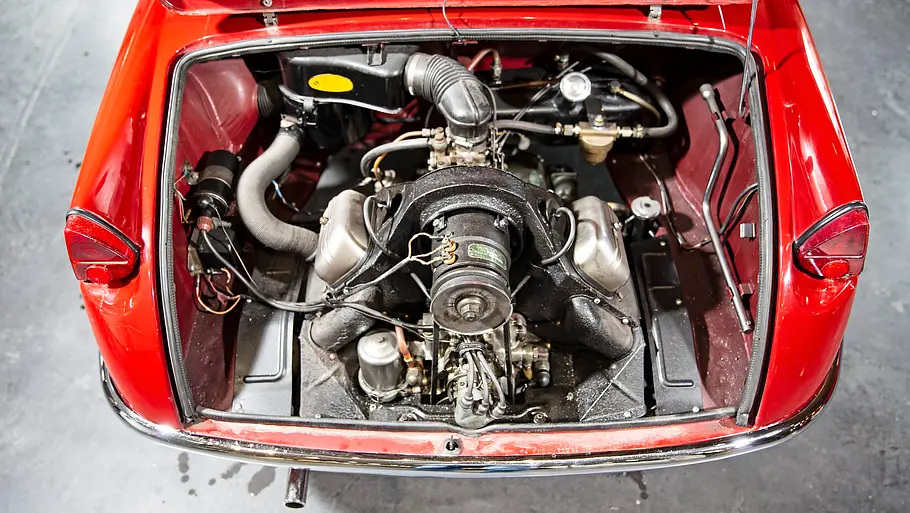 Mazda R360 Coupé Der Motor des Mazda R360 Coupé.