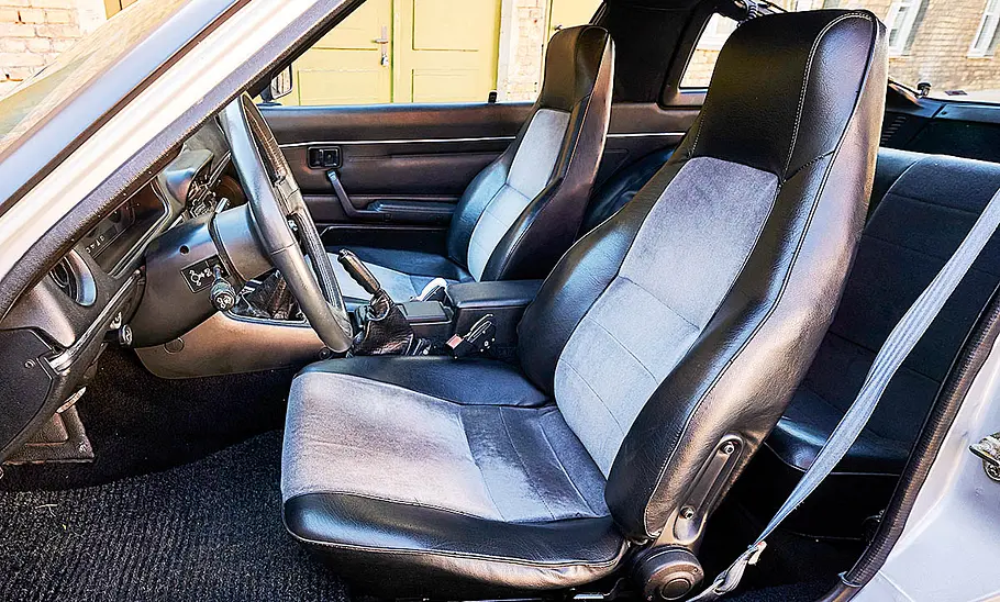 Mazda RX-7 (SA2)