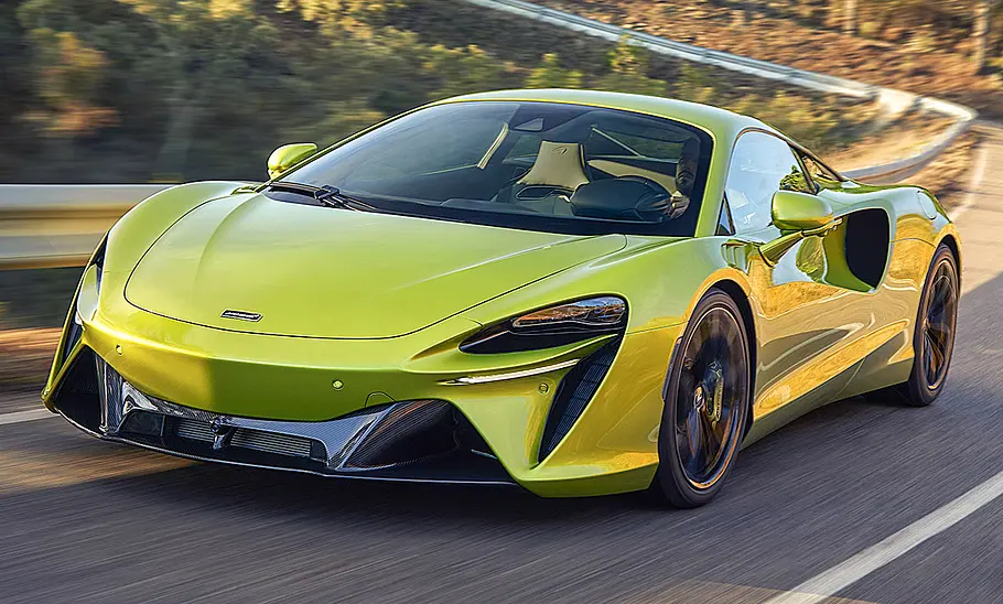 McLaren Artura (2021)