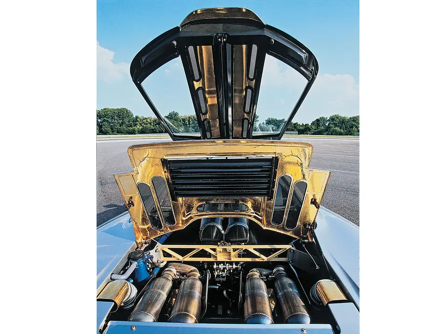 McLaren F1 Fahrbericht Supersportwagen Mittelmotor V12 Youngtimer Bilder technische Daten 0007