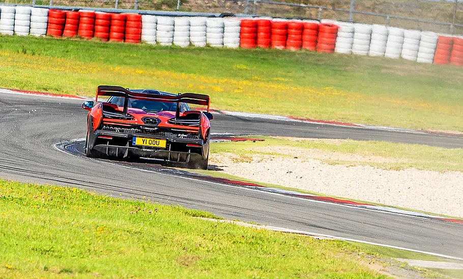 McLaren Senna