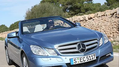 Der Grundpreis des Mercedes E-Klasse Cabrio beträgt 50.063 Euro