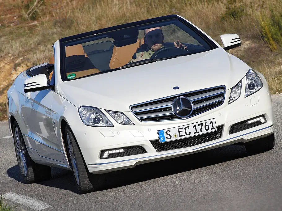 Mercedes E 250 CGI Cabrio BlueEfficiency Lenkung